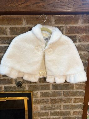 Girls' White Faux-Fur Dress Capelet by